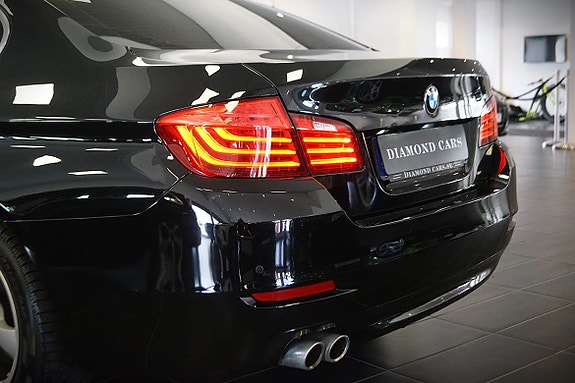 BMW 520d 3 of 5