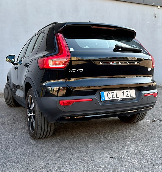 Volvo XC40 6 of 14