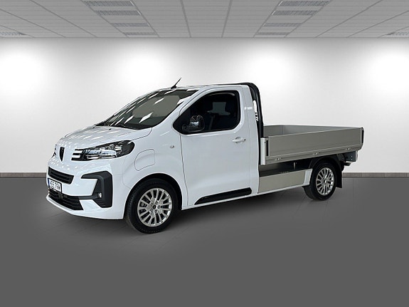 Peugeot e-Expert 3 of 5