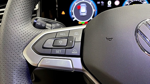 Volkswagen Tiguan 18 of 24