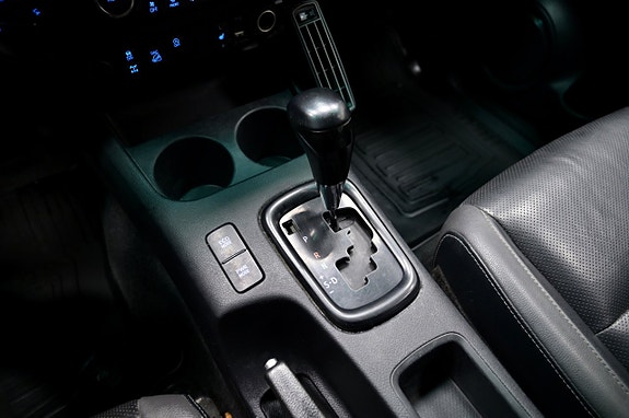 Toyota HiLux 18 of 24