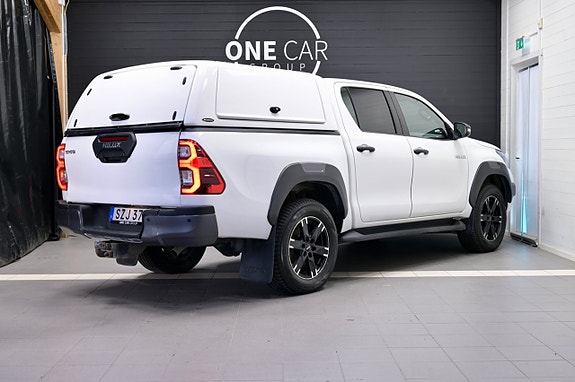 Toyota HiLux 4 of 5