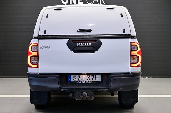 Toyota HiLux 5 of 5