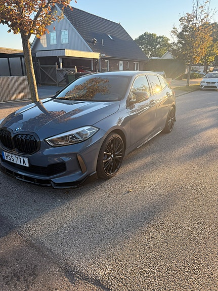BMW M135i 4 of 5