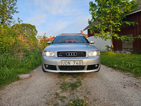 Audi A4 4 of 5