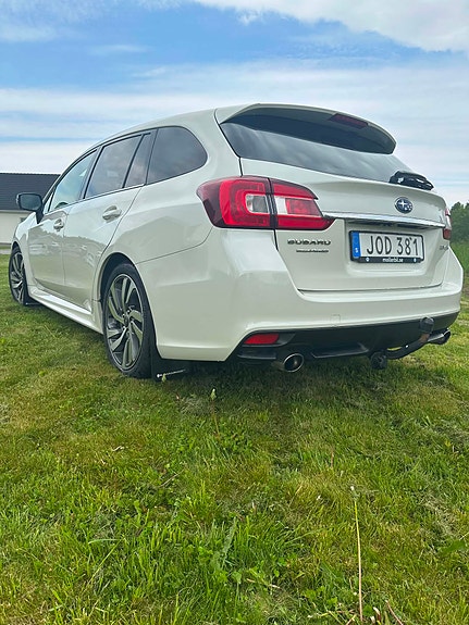 Subaru Levorg 3 of 5