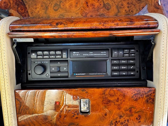 Rolls Royce Silver Spirit 18 of 21
