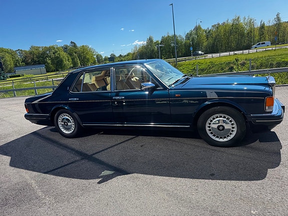 Rolls Royce Silver Spirit 4 of 5