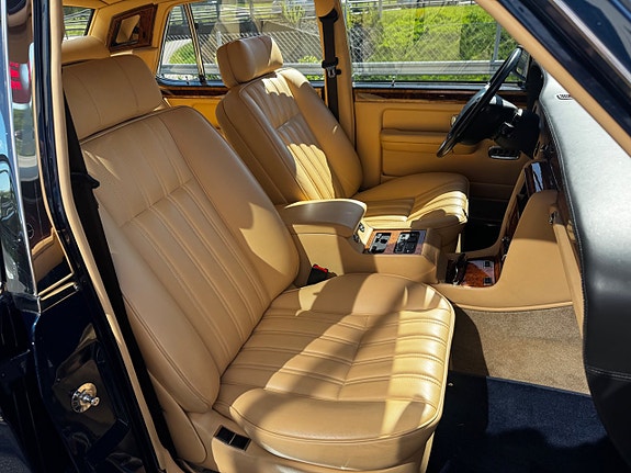 Rolls Royce Silver Spirit 13 of 21