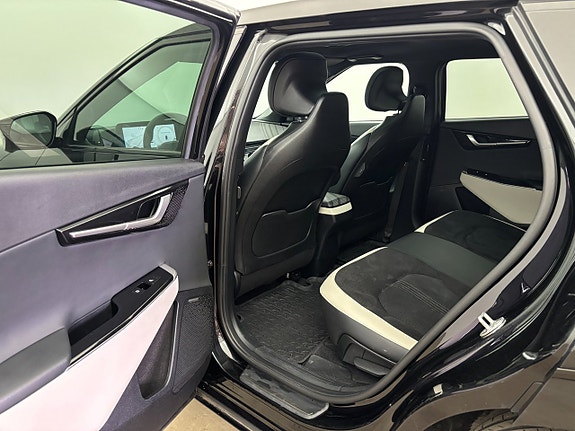 Kia EV6 14 of 28