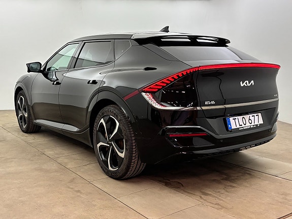 Kia EV6 4 of 5