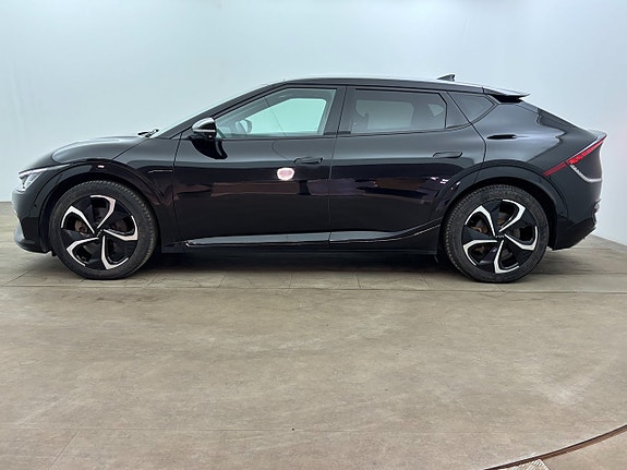 Kia EV6 3 of 5