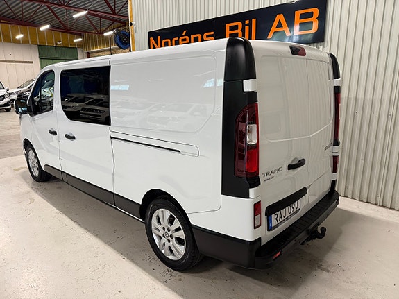 Renault Trafic 5 of 17