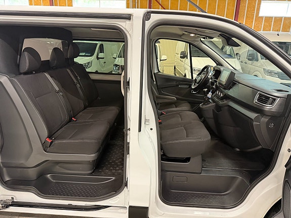 Renault Trafic 14 of 17
