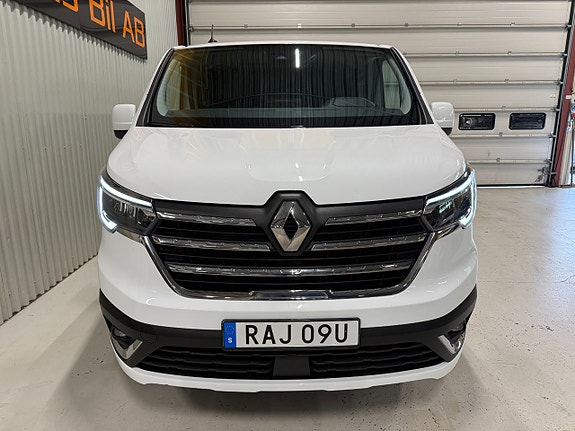 Renault Trafic 3 of 17