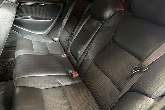Volvo V70 13 of 13