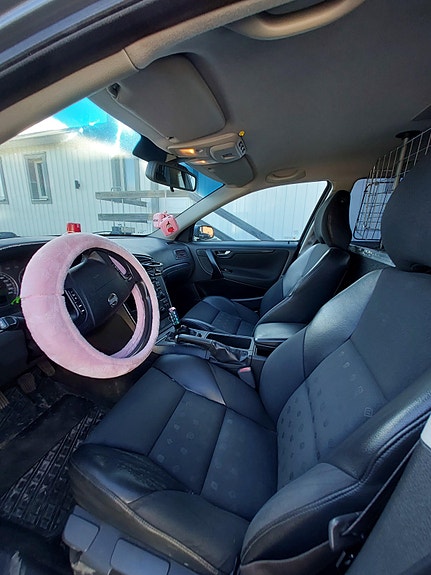 Volvo V70 4 of 5