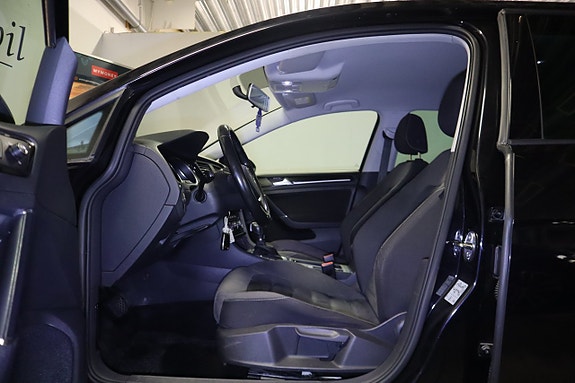 Volkswagen Golf VII 7 of 25