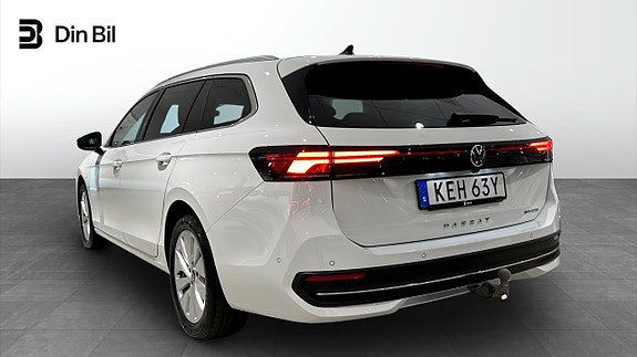 Volkswagen Passat 3 of 5