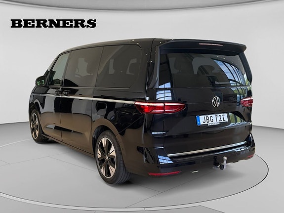 Volkswagen Multivan 3 of 18