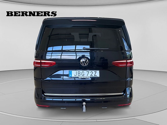 Volkswagen Multivan 4 of 18
