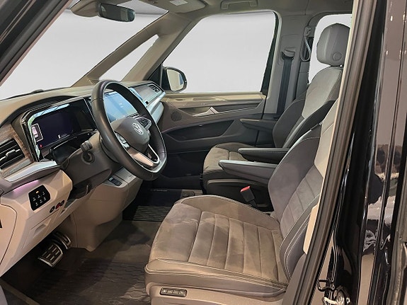 Volkswagen Multivan 9 of 18
