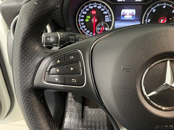 Mercedes-Benz A200 d 20 of 25