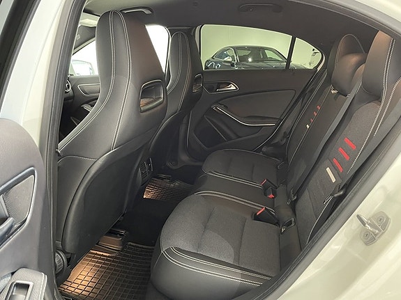 Mercedes-Benz A200 d 16 of 25