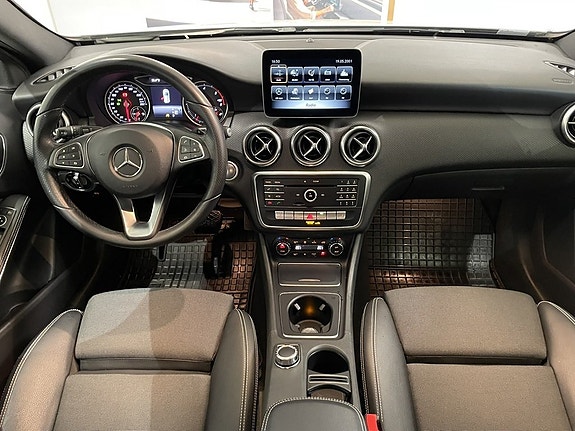 Mercedes-Benz A200 d 18 of 25
