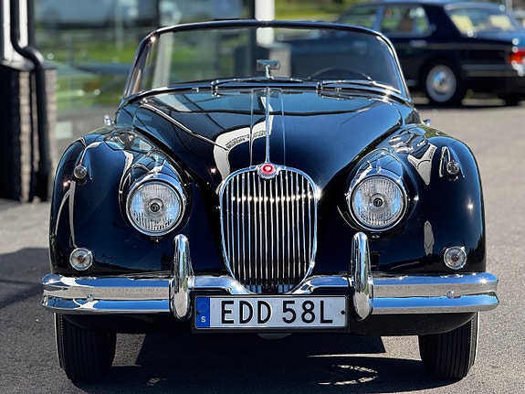 Jaguar XK150 2 of 24