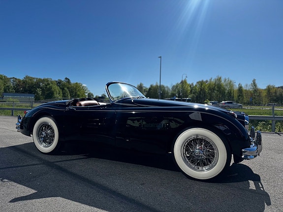 Jaguar XK150 4 of 24