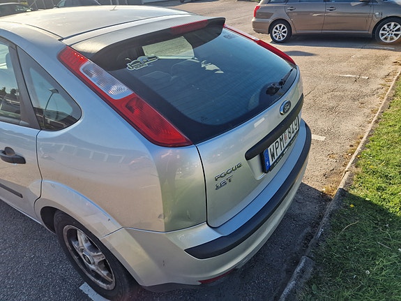 Ford Focus 5 of 5