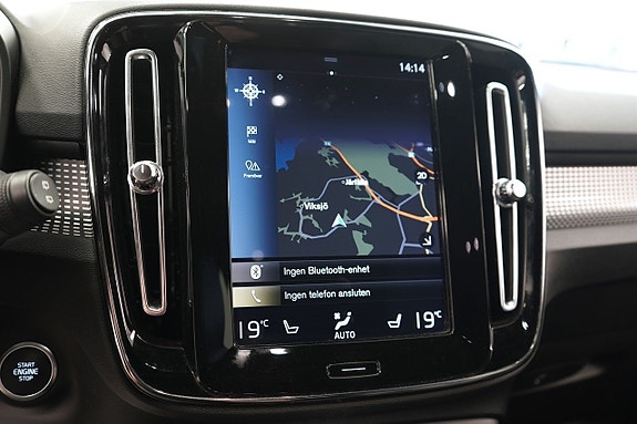 Volvo XC40 22 of 27