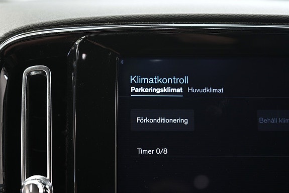 Volvo XC40 24 of 27
