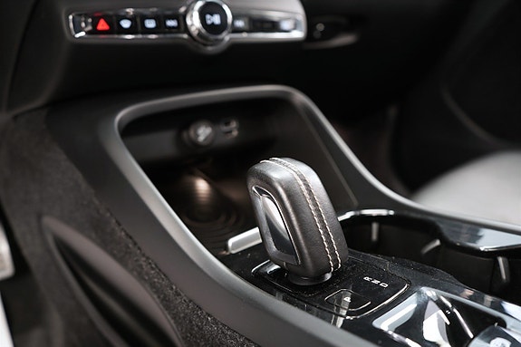 Volvo XC40 19 of 27