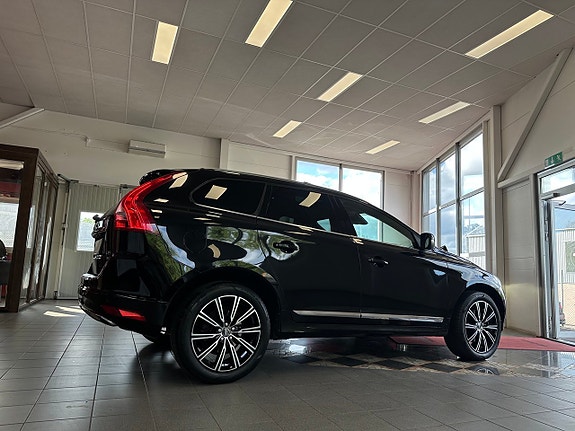 Volvo XC60 5 of 5