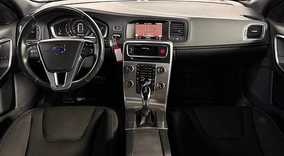 Volvo V60 10 of 14