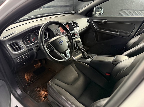 Volvo V60 6 of 14