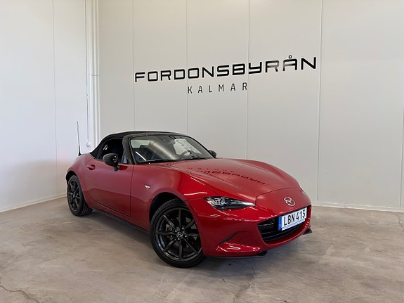 Mazda MX-5 2 of 5