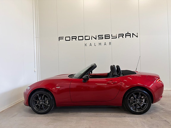 Mazda MX-5 10 of 23