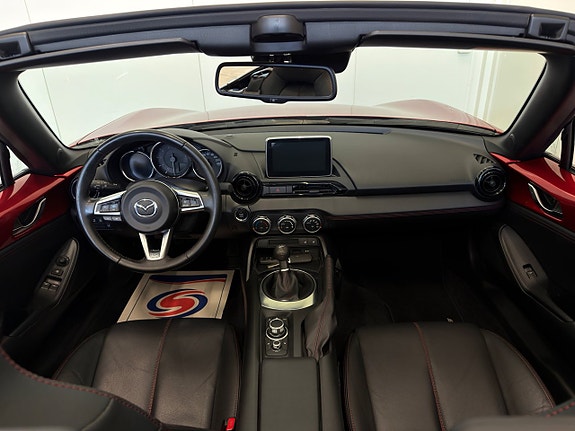 Mazda MX-5 18 of 23