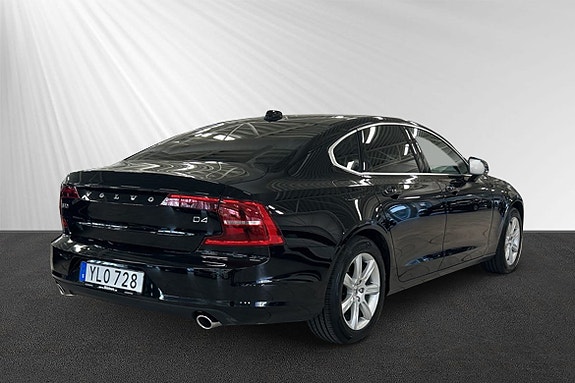 Volvo S90 3 of 5