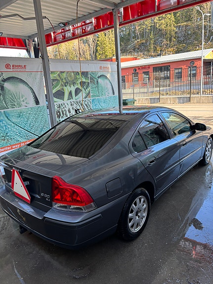 Volvo S60 5 of 5