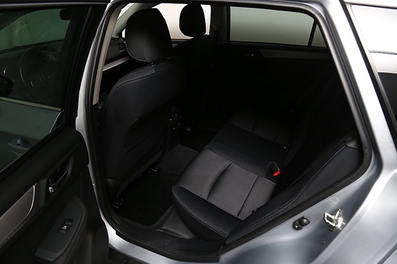 Subaru Outback 12 of 30