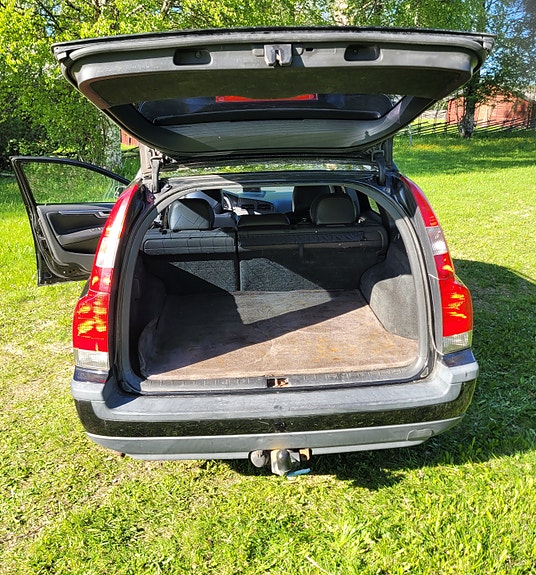 Volvo V70 5 of 5