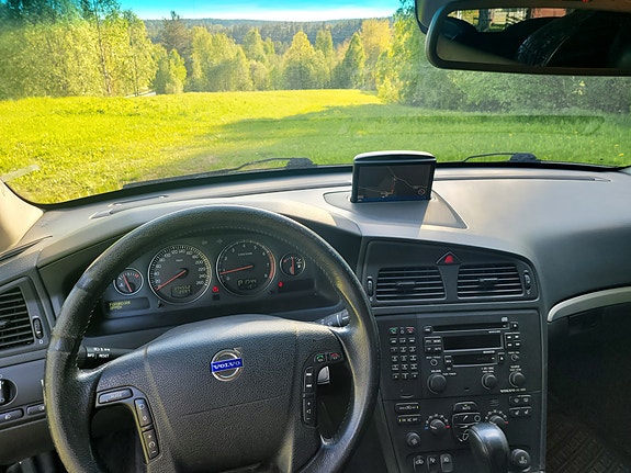 Volvo V70 6 of 10