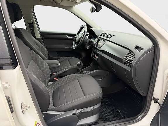 Skoda Fabia 7 of 8