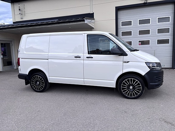 Volkswagen Transporter 4 of 5