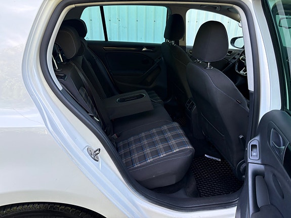 Volkswagen Golf I 11 of 16