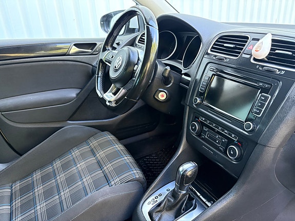 Volkswagen Golf I 13 of 16
